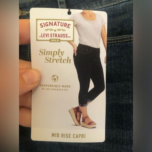 🐱 Levi’s | NEW Capri Jeans - Picture 5 of 6